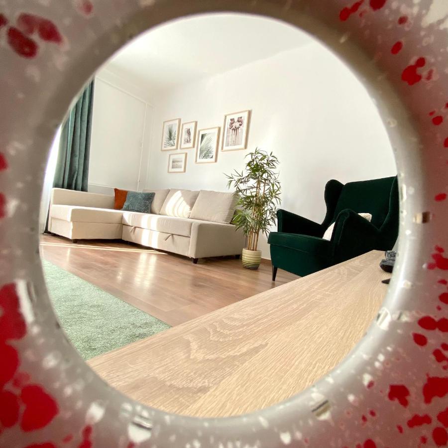 Esther Apartman 塔塔班亚 外观 照片